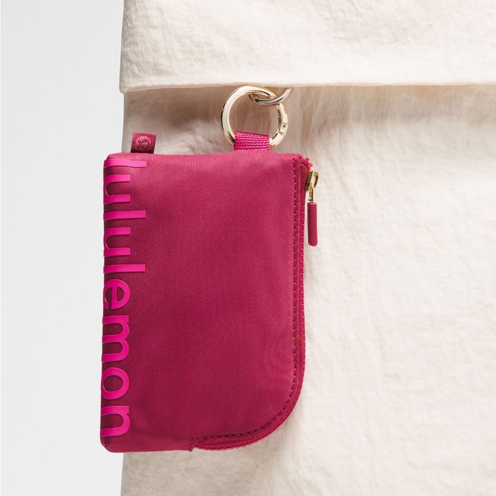 Lululemon Clippable Card Pouch - Picture 2 of 5
